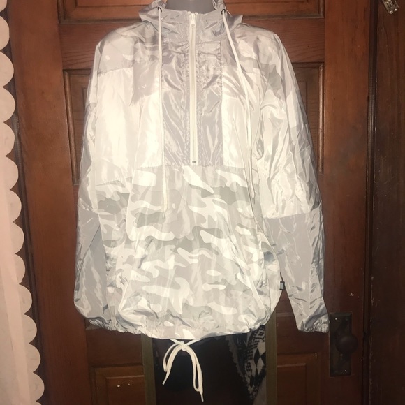 2 Rue21 windbreaker type jackets - Picture 3 of 4